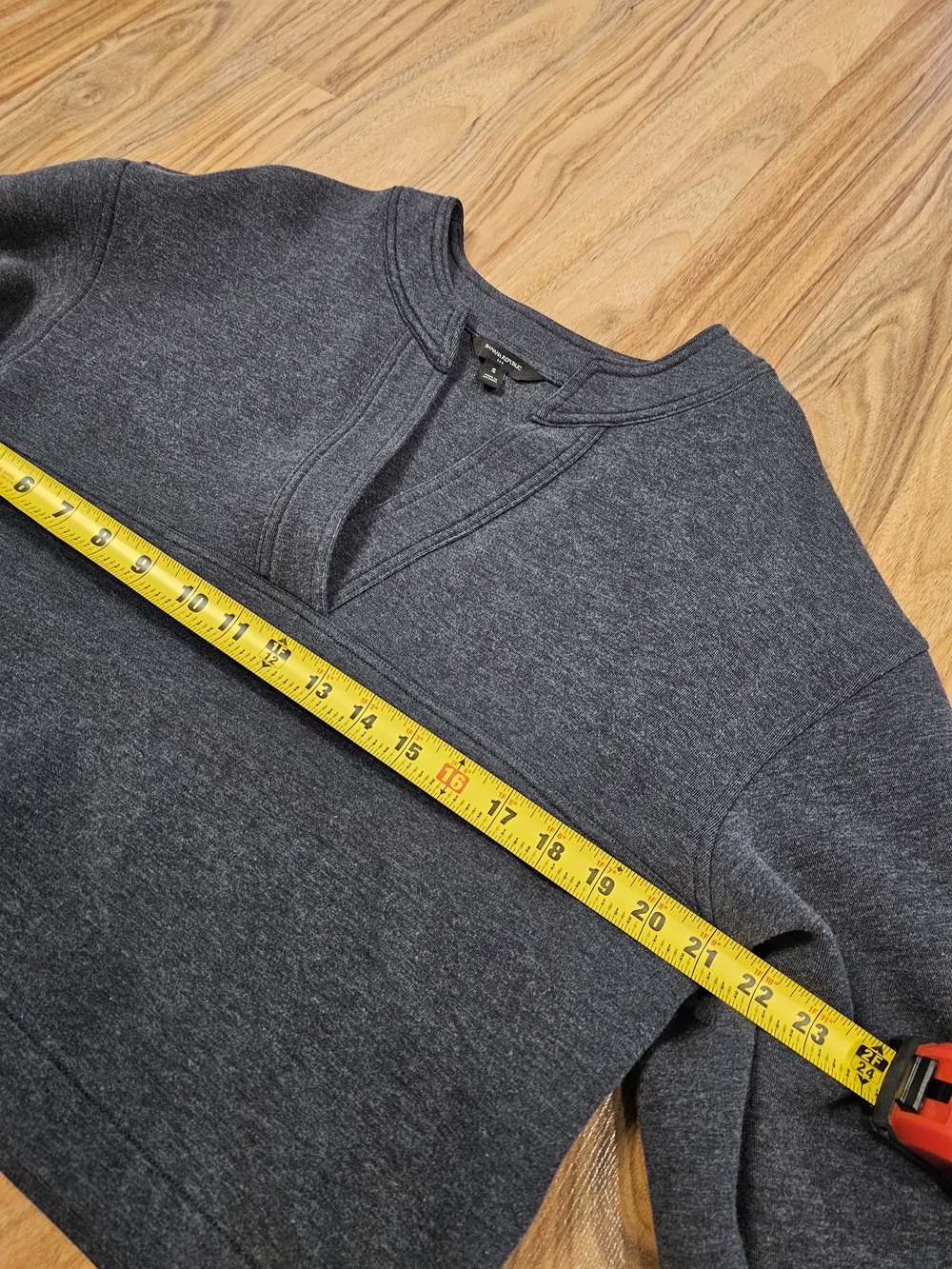 Banana Republic Heather Charcoal  Scuba V-Neck Sweatshirt - Picture 7 of 16